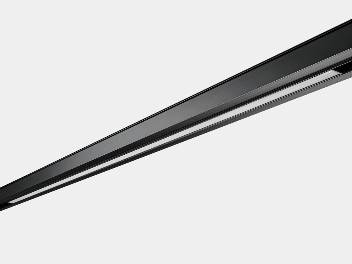 Линейный трековый светильник SY-LINK в чёрном корпусе с матовым рассеивателем