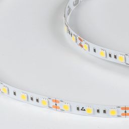 Светодиодная лента SMD 5050, крупный план дорожек