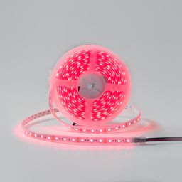 Светодиодная лента RGB на катушке, красное свечение