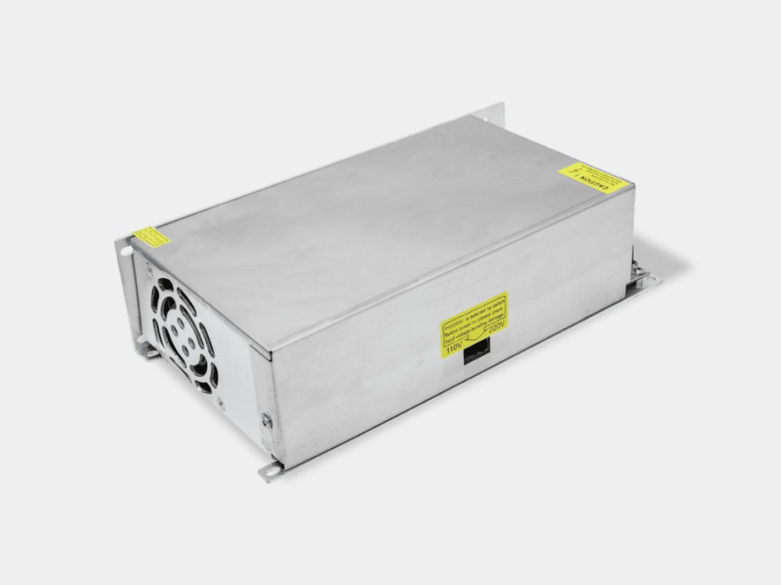 Блок питания сетка 600W 24V, вид со стороны вентилятора