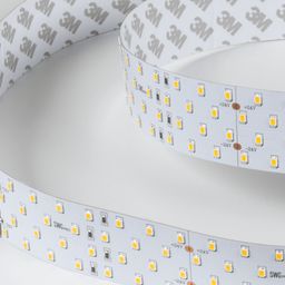 Фрагмент ленты SMD 2835 280 LED/м крупно