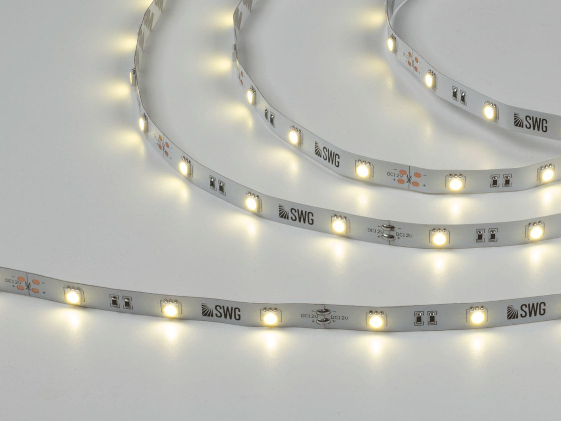 Светодиодная лента SMD5050 в работе, нейтральный белый