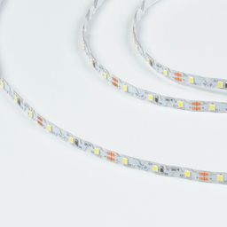 Гнущаяся LED-лента SMD2835 на белой подложке